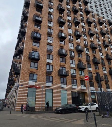 3-комн квартира улица Поляны, 5Ак2