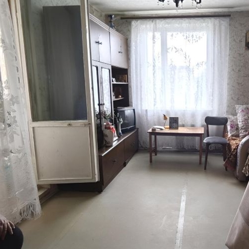 1-комн квартира пос. Кузяевского фарфорового завода, 4