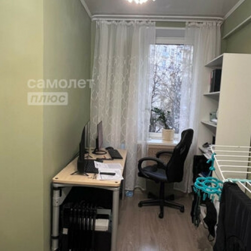 4-комн квартира улица Трофимова,  д. 1/17