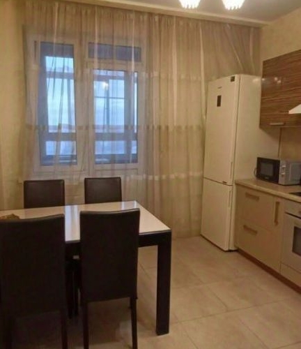 3-комн квартира Михневская улица, 8