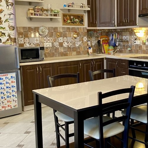 Студия Изумрудная улица, 18