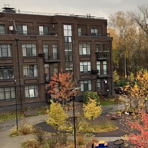 4-комн квартира пос. Нагорное, шоссе Липкинское, 12