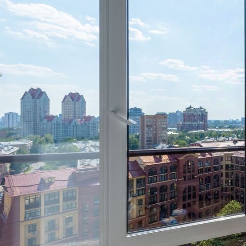 3-комн квартира улица Маршала Рыбалко, 2к4