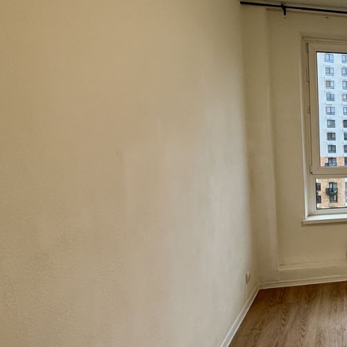 2-комн квартира улица Поляны, 5Ак2