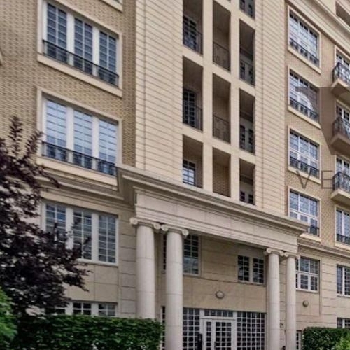 4-комн квартира улица Ефремова, 19к1