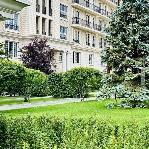 6-комн квартира улица Ефремова, 19к2