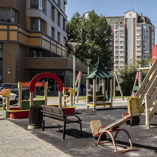 5-комн квартира улица Маршала Конева, 14