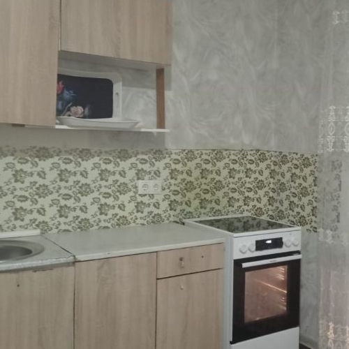 1-комн квартира Октябрьский пгт, улица Школьная, 1к2