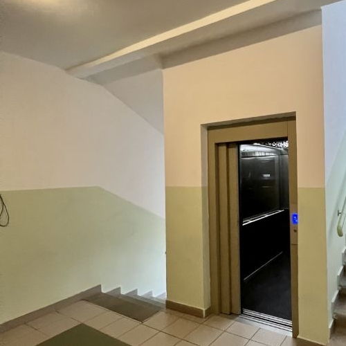 2-комн квартира Международный кв-л, Клязьма-Старбеево мкр, улица Береговая, 1А