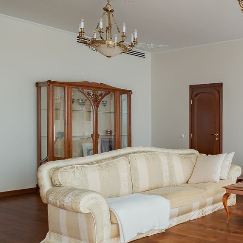 5-комн квартира улица Климашкина, 17С2