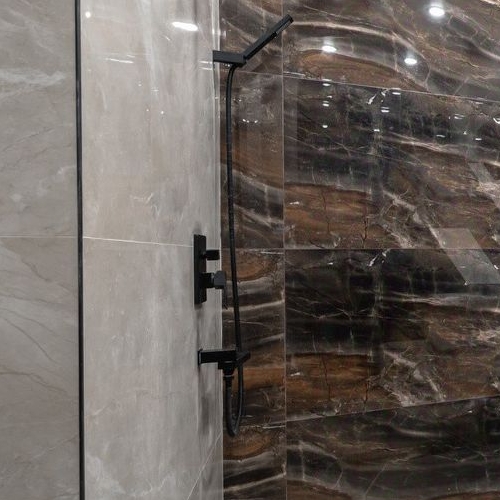 3-комн квартира улица Маршала Тимошенко, 8