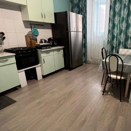 3-комн квартира Октябрьский пгт, улица Школьная, 1к2