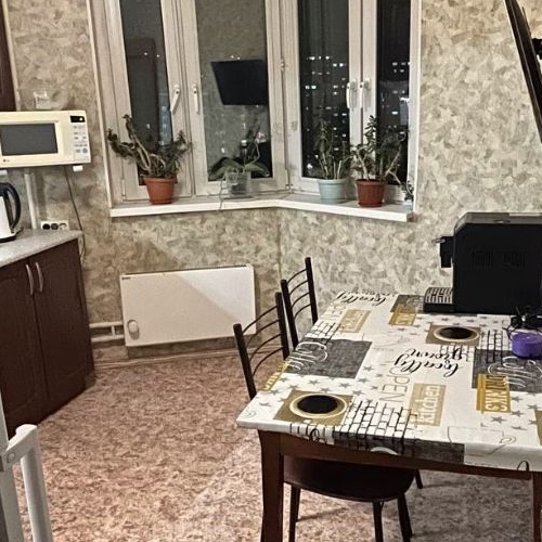 2-комн квартира улица Авиаторов, 5к1