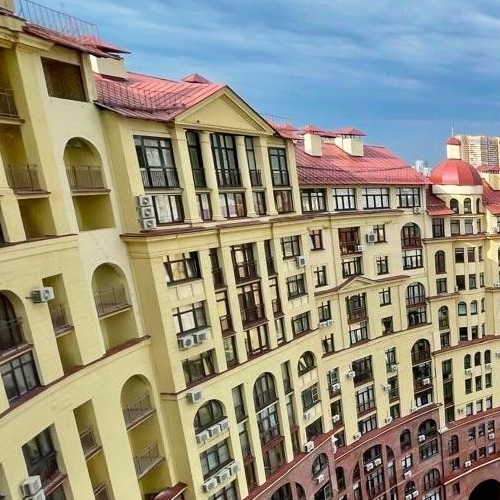 3-комн квартира улица Маршала Рыбалко, 2к4