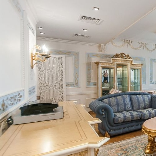 4-комн квартира улица Климашкина, 17С2