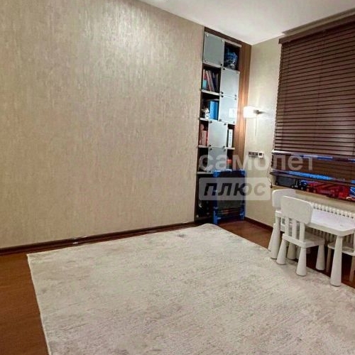 3-комн квартира Холмогорская улица, 2к3