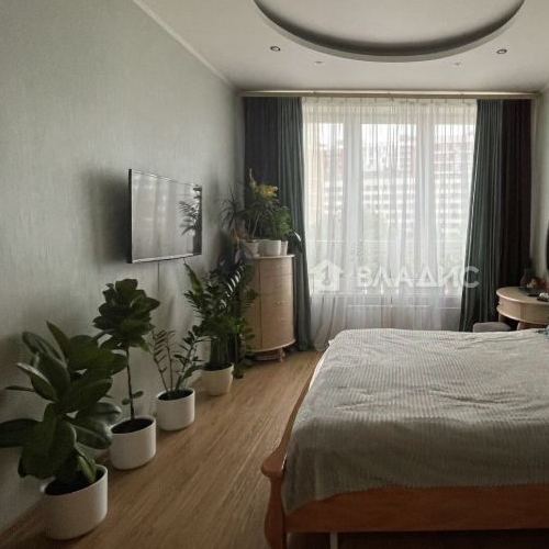 3-комн квартира Мытищи, улица Комарова, 2к2