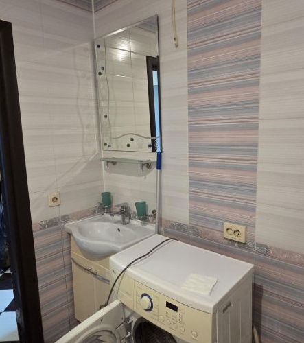 1-комн квартира Дзержинский, улица Ленина, 2а