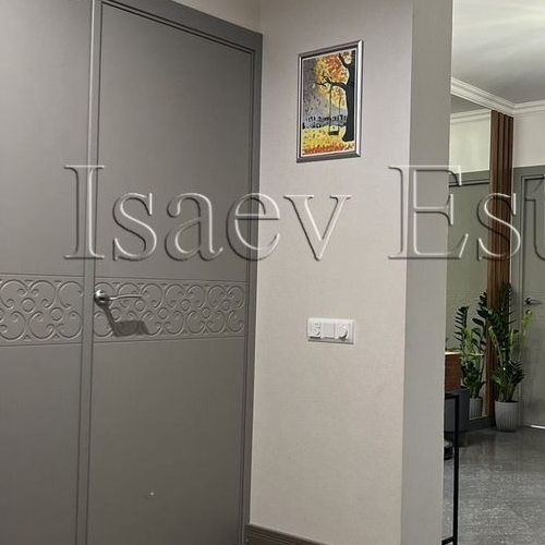 3-комн квартира улица Твардовского, 12к2