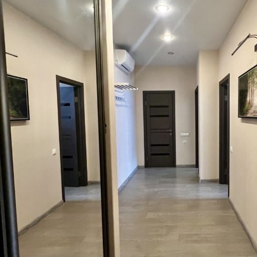 2-комн квартира бульвар Веласкеса, 2