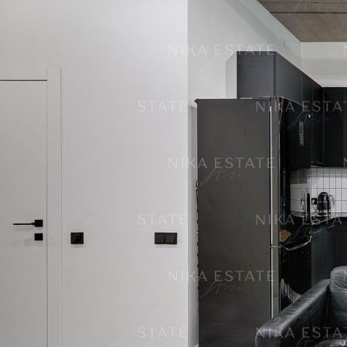 3-комн квартира улица Хромова, 3