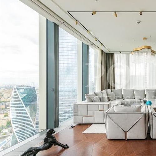 4-комн квартира 1-й Красногвардейский проезд, 22с1