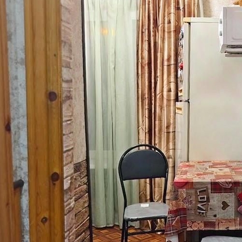 2-комн квартира Лобня, улица Калинина,  д. 12