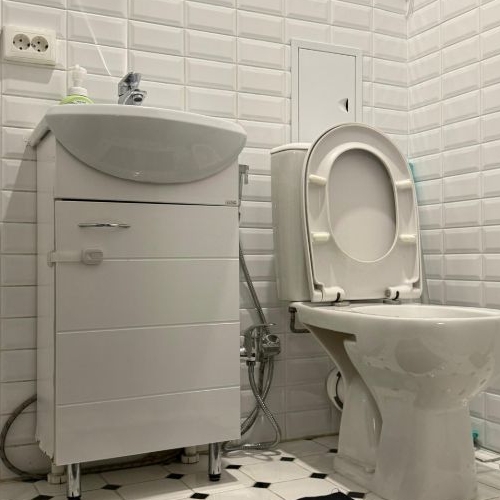 2-комн квартира бульвар Академика Ландау, 3