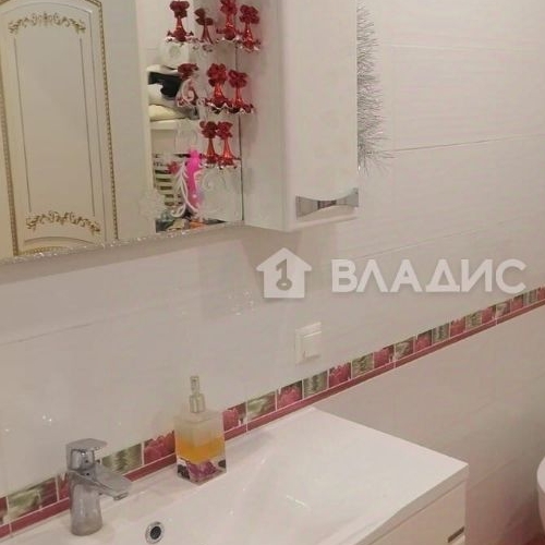 3-комн квартира улица Академика Виноградова, 9