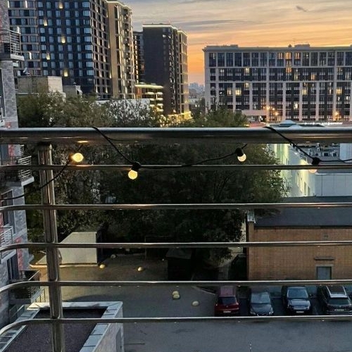 3-комн квартира улица Хромова, 3