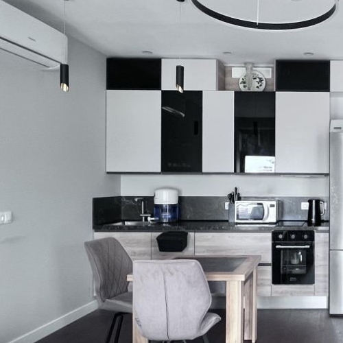 Студия Летниковская улица, 13