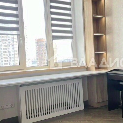 3-комн квартира улица Твардовского, 12к2