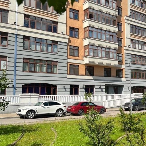 3-комн квартира улица Крупской, 1