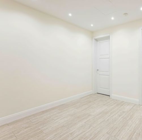 3-комн квартира улица Орджоникидзе, 1