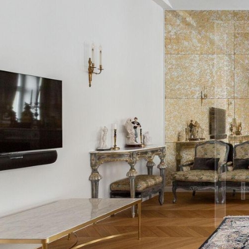 2-комн квартира Никольская улица, 10/2С2б