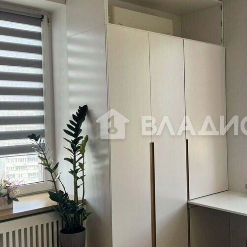3-комн квартира улица Твардовского, 12к2