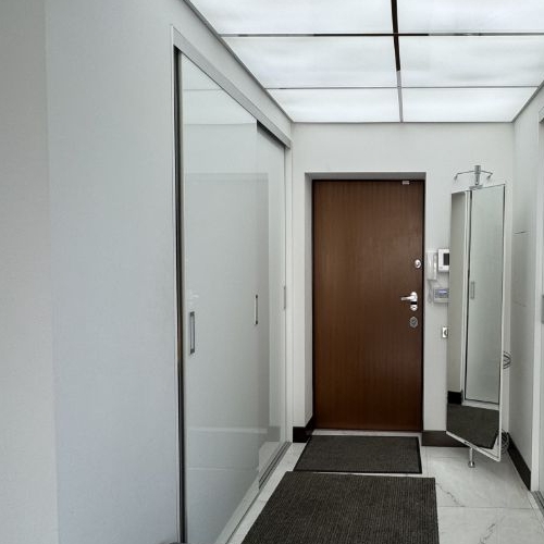 3-комн квартира улица Ирины Левченко, 1