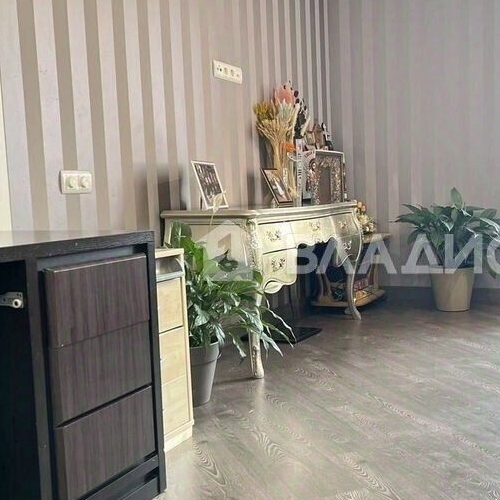 3-комн квартира улица Твардовского, 12к2