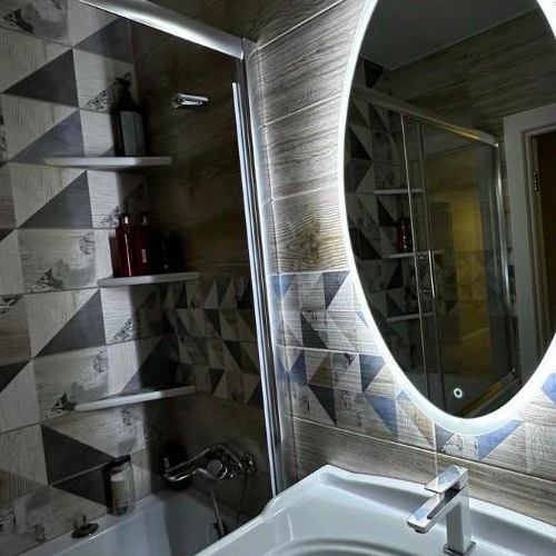 2-комн квартира Имени В.Н. Махалина мкр, 28