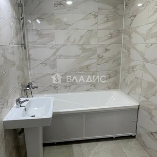 2-комн квартира Городская улица,  д. 12