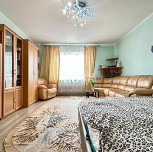 3-комн квартира Троицк г, Академическая пл,  д. 4