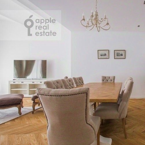 3-комн квартира Никольская улица, 10/2С2б