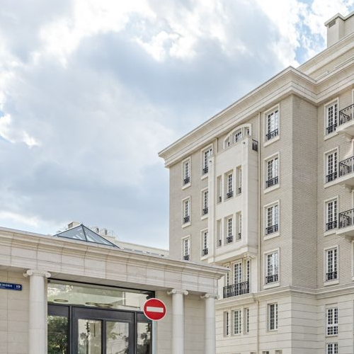 3-комн квартира улица Ефремова, 19к1