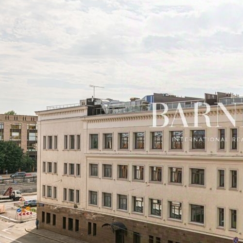 4-комн квартира Тессинский переулок, 1