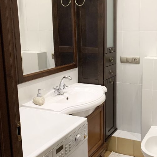 2-комн квартира улица Маршала Катукова, 24к3