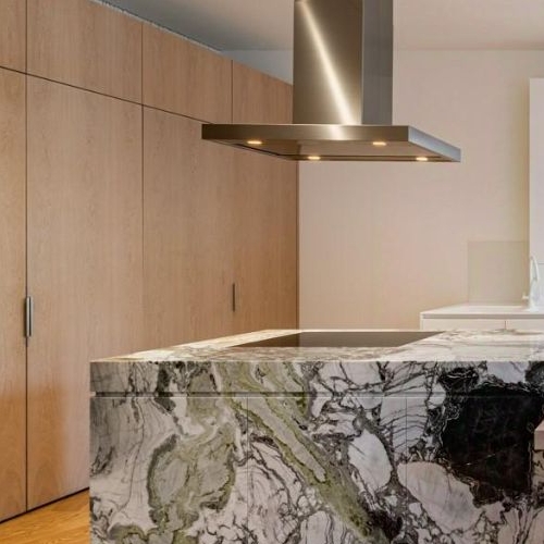 4-комн квартира улица Льва Толстого, 23к1