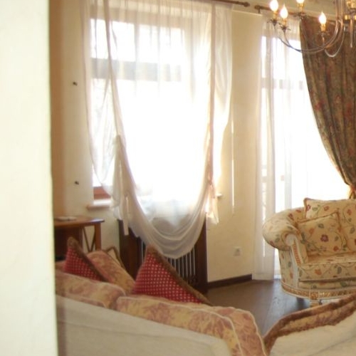 3-комн квартира улица Усачева, 3