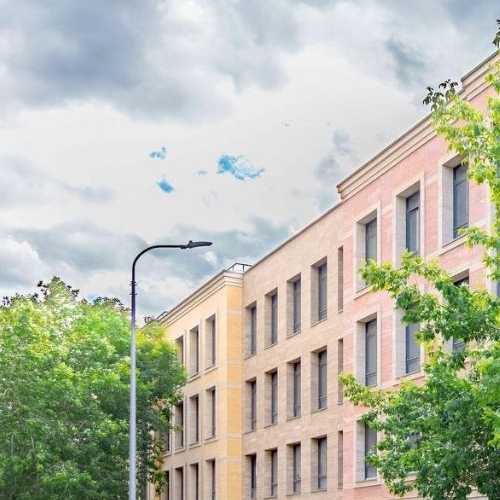 3-комн квартира Олимпийский проспект, 12