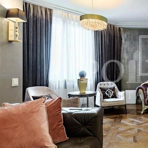 4-комн квартира улица Исаковского, 39К1