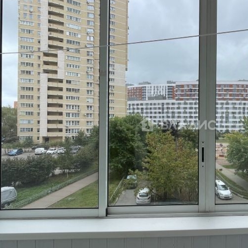 3-комн квартира Мытищи, улица Комарова, 2к2